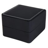 Logó nélküli karóra doboz, kívül fekete műbőr borítású, belül fekete párnás kialakítás