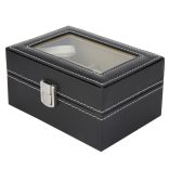 Óratartó doboz, 3 rekeszes, kívül fekete műbőr borítás, belűl krém színű textíl