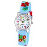 Tiko Time karóra gyerekeknek, ezüst színű fémtok, quartz szerkezet, 3D figurás szíj kék alapon virágok, cseppmentes vízállóság